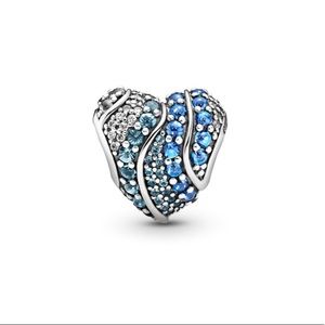 ❤️Pandora blue water heart charm